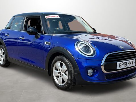 Mini Hatchback 1.5 Cooper Classic II 5dr Auto 1