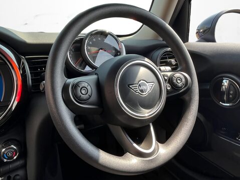 Mini Hatchback 1.5 Cooper Classic II 5dr Auto 17