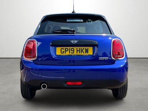 Mini Hatchback 1.5 Cooper Classic II 5dr Auto 9