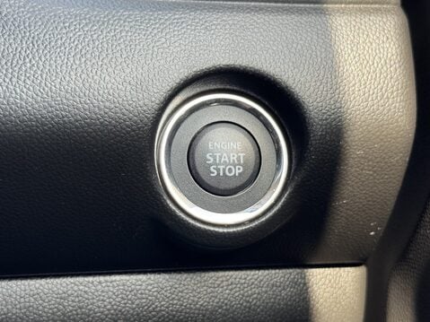 Suzuki Swift 1.2 Dualjet 83 12V Hybrid SZ5 5dr 29