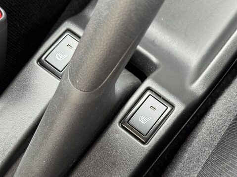 Suzuki Swift 1.2 Mild Hybrid Motion 5dr CVT 23