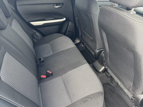 Suzuki Vitara 1.6 SZ-T 5dr 32