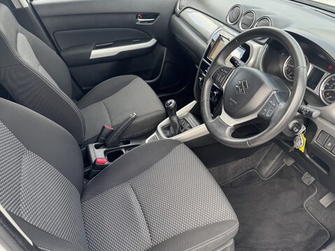 Suzuki Vitara 1.6 SZ-T 5dr 21
