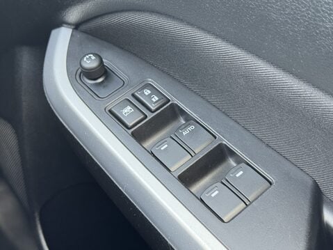 Suzuki Vitara 1.6 SZ-T 5dr 31