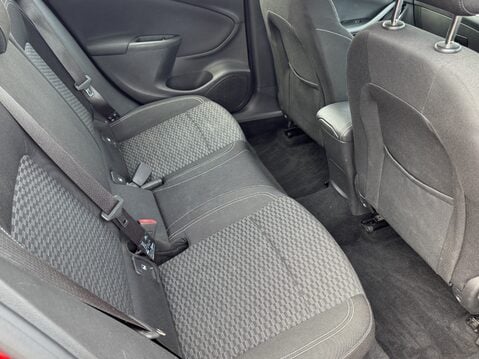 Vauxhall Astra 1.4T 16V 150 SRi 5dr 32