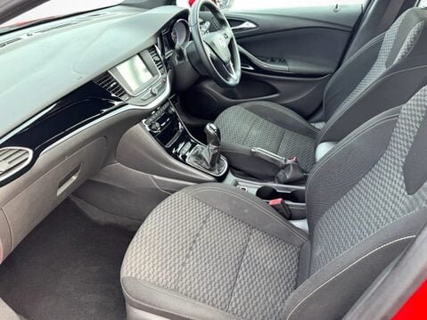 Vauxhall Astra 1.4T 16V 150 SRi 5dr 2