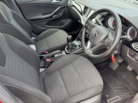 Vauxhall Astra 1.4T 16V 150 SRi 5dr 21