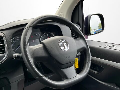 Vauxhall Vivaro 3100 2.0d 150PS Elite H1 D/Cab 19