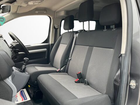 Vauxhall Vivaro 3100 2.0d 150PS Elite H1 D/Cab 17