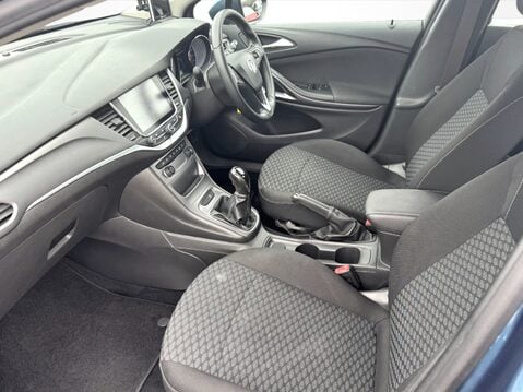 Vauxhall Astra 1.4T 16V 125 Tech Line 5dr 2