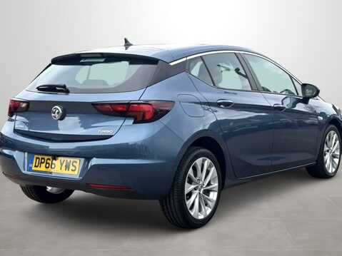 Vauxhall Astra 1.4T 16V 125 Tech Line 5dr 10