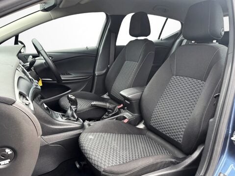 Vauxhall Astra 1.4T 16V 125 Tech Line 5dr 20