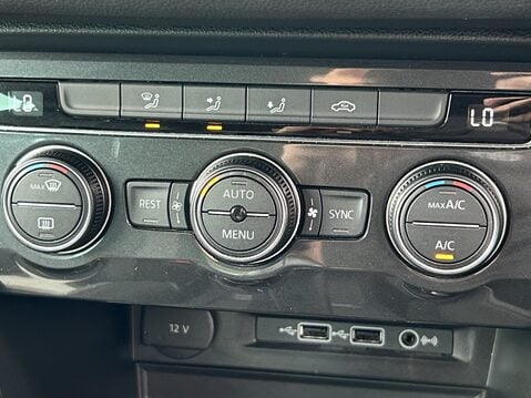 Volkswagen Tiguan 1.5 TSi EVO 130 Match 5dr 28