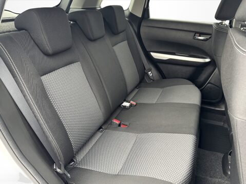 Suzuki Vitara 1.6 SZ-T 5dr Auto 31