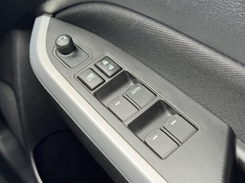 Suzuki Vitara 1.6 SZ-T 5dr Auto 29