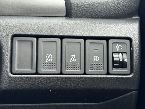 Suzuki Vitara 1.6 SZ-T 5dr Auto 28