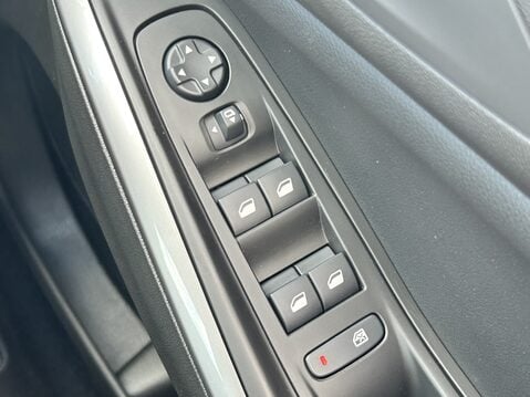 Vauxhall Grandland 1.2 Hybrid [136] Ultimate 5dr e-DCT6 30