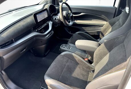 Abarth 500 114kW Turismo 42.2kWh 2dr Auto