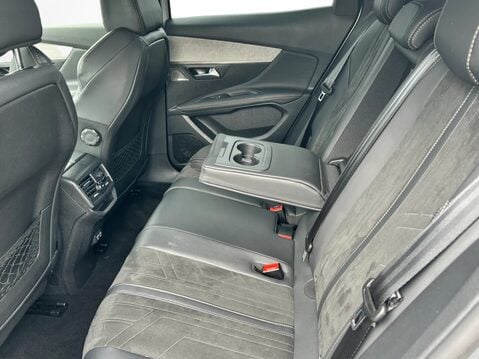 Peugeot 3008 1.5 BlueHDi GT Premium 5dr EAT8 37
