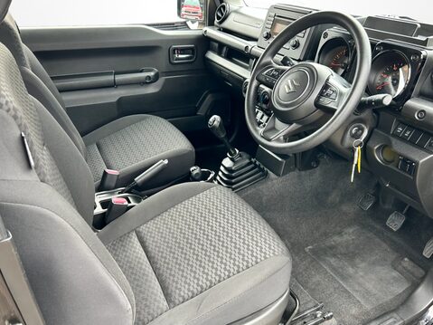 Suzuki Jimny 1.5 SZ4 ALLGRIP 3dr 18