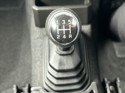 Suzuki Jimny 1.5 SZ4 ALLGRIP 3dr 25