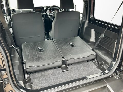 Suzuki Jimny 1.5 SZ4 ALLGRIP 3dr 35