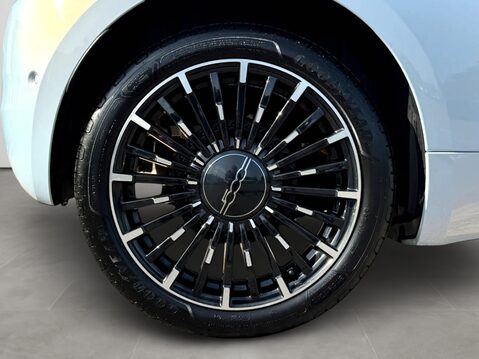 Fiat 500 87kW La Prima 42kWh 3dr Auto 12