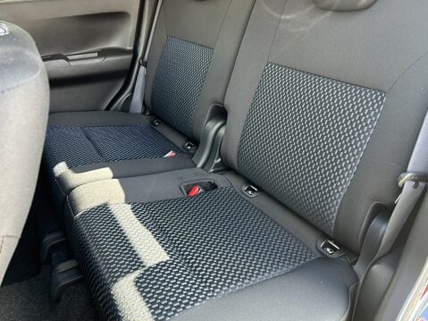 Suzuki Ignis 1.2 Dualjet 12V Hybrid SZ5 5dr 36