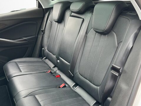 Vauxhall Grandland X 1.2 Turbo Elite Nav 5dr 34