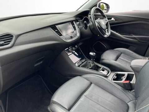 Vauxhall Grandland X 1.2 Turbo Elite Nav 5dr 2