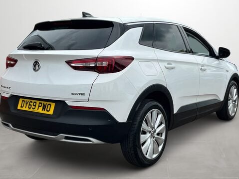 Vauxhall Grandland X 1.2 Turbo Elite Nav 5dr 9
