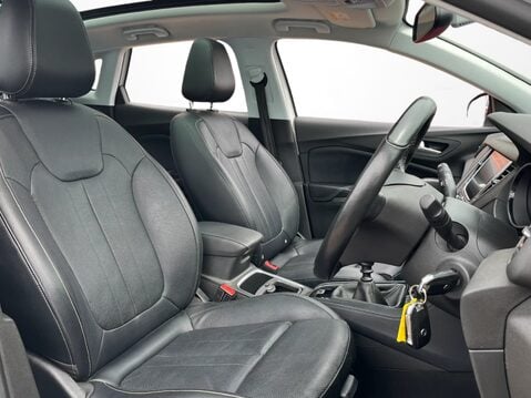 Vauxhall Grandland X 1.2 Turbo Elite Nav 5dr 14