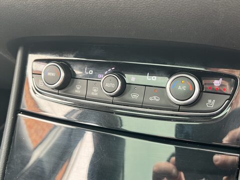Vauxhall Grandland X 1.2 Turbo Elite Nav 5dr 29