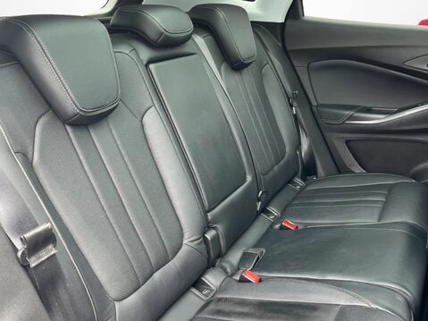 Vauxhall Grandland X 1.2 Turbo Elite Nav 5dr 33