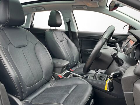 Vauxhall Grandland X 1.2 Turbo Elite Nav 5dr 14