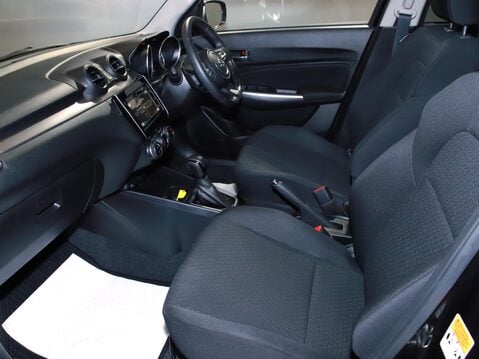 Suzuki Swift 1.2 Dualjet 83 12V Hybrid SZ5 5dr Auto 2