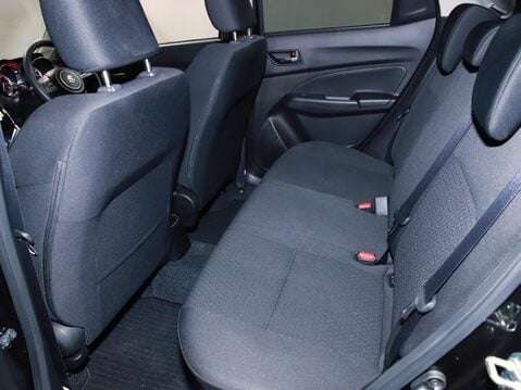 Suzuki Swift 1.2 Dualjet 83 12V Hybrid SZ5 5dr Auto 34