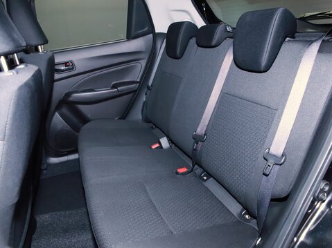 Suzuki Swift 1.2 Dualjet 83 12V Hybrid SZ5 5dr Auto 35