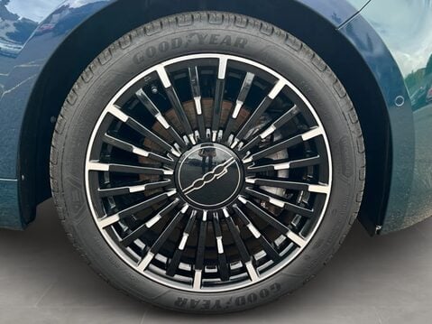 Fiat 500 87kW La Prima 42kWh 3dr Auto 12