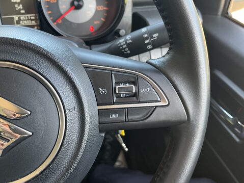 Suzuki Jimny 1.5 SZ5 ALLGRIP 3dr 25