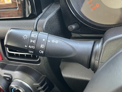 Suzuki Jimny 1.5 SZ5 ALLGRIP 3dr 26