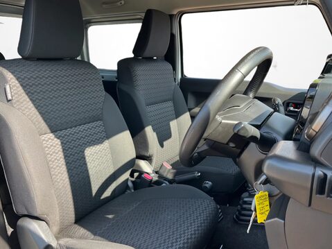 Suzuki Jimny 1.5 SZ5 ALLGRIP 3dr 18