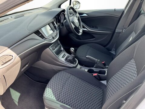Vauxhall Astra 1.4T 16V 150 SE 5dr 2