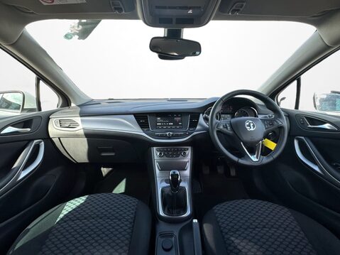 Vauxhall Astra 1.4T 16V 150 SE 5dr 16