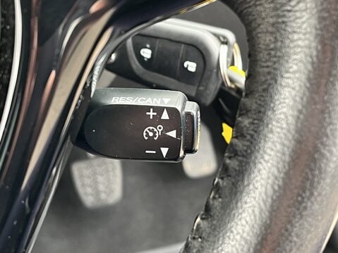 Citroen C1 1.2 PureTech Flair 3dr 27