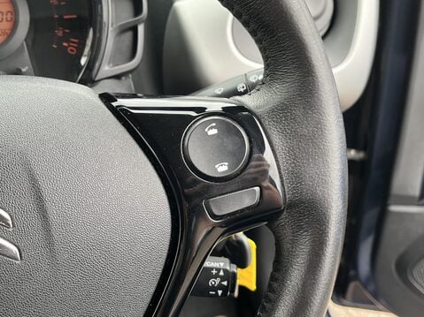 Citroen C1 1.2 PureTech Flair 3dr 28