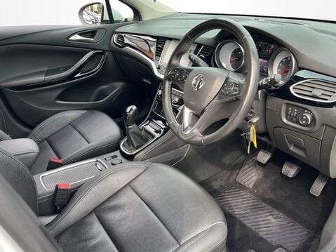 Vauxhall Astra 1.4T 16V 150 Elite Nav 5dr 14