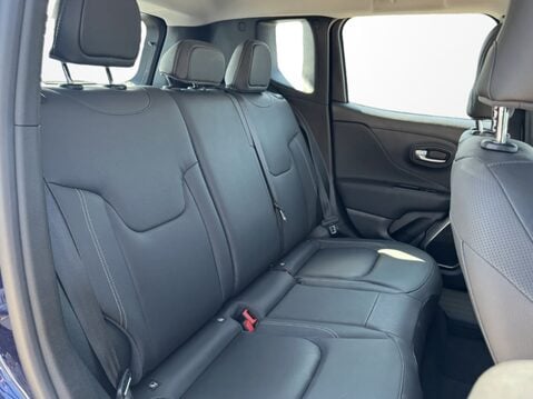 Jeep Renegade 1.3 T4 GSE Limited 5dr DDCT 33