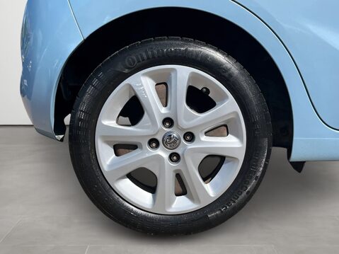 Vauxhall Viva 1.0 ecoFLEX SE 5dr [A/C] 11