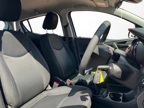 Vauxhall Viva 1.0 ecoFLEX SE 5dr [A/C] 14